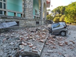 Read more about the article 5,9 & 5 R σε 11 λεπτά στην Αλβανία | Σοβαρές ζημιές με τουλάχιστον 100 τραυματίες (Νεότερα)