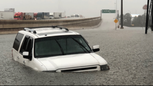 Read more about the article Η Imelda προκαλεί ρεκόρ βροχόπτωσης στο Τέξας