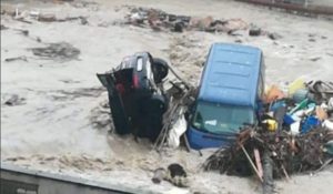 Read more about the article Ιταλία: Ένας νεκρός και δύο αγνοούμενοι από τις σφοδρές βροχοπτώσεις