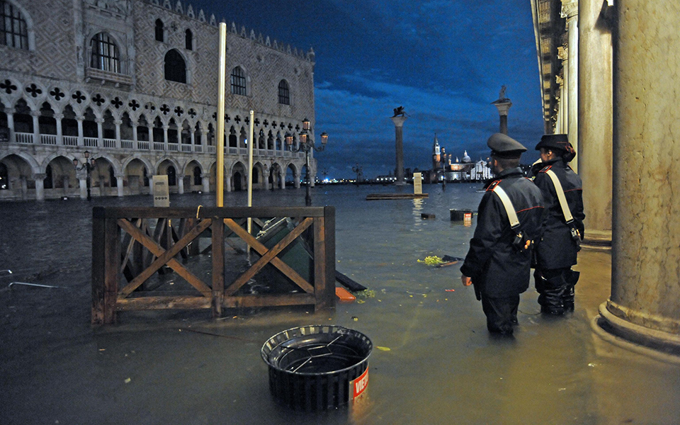 You are currently viewing Ιταλία: «Βιβλική πλημμύρα στη Βενετία» – Τεράστιο το οικονομικό κόστος