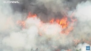 Read more about the article Αυστραλία: Περισσότερες από 140 πυρκαγιές καίνε στην πολιτεία του Κουίνσλαντ (βίντεο)
