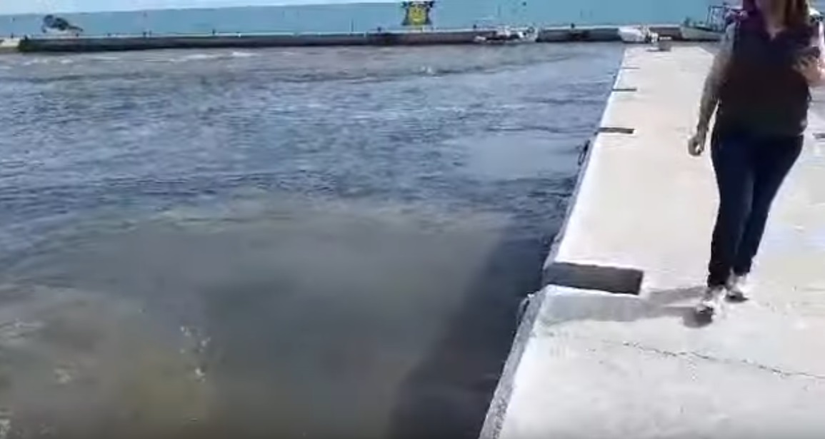 You are currently viewing Σεισμός Κρήτης: Άγνοια κινδύνου πολιτών στο μικρό τσουνάμι (βίντεο)