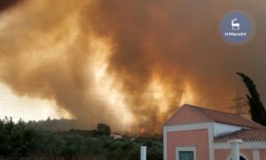 Πέντε μέτωπα πυρκαγιών σε Ρόδο, Αχαΐα, Σουφλί, Αγρίνιο, Λάρισα – Χωρίς ρεύμα και νερό στη Ρόδο